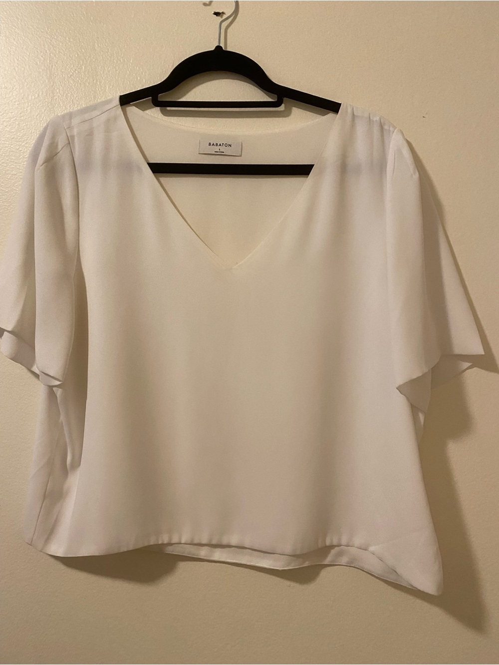 Babaton Cream V-Neck Flutter Sleeve Blouse